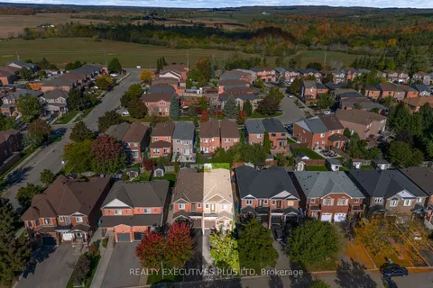 12 Manorwood Court, ON L7E 2S9