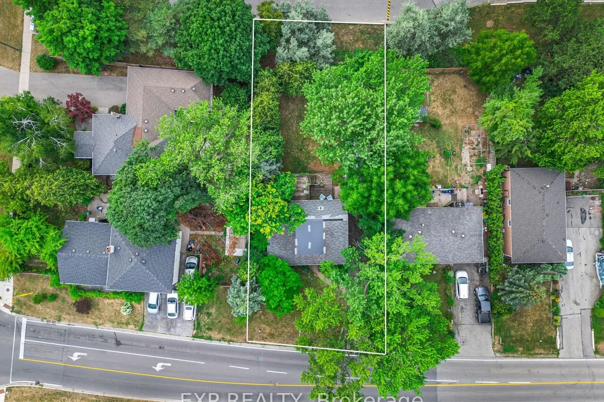 611 Pinegrove Road, ON L6K 2C5