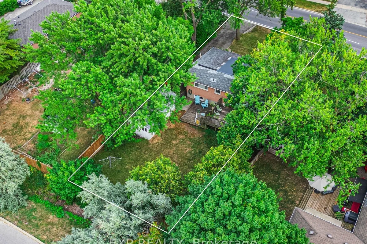 611 Pinegrove Road, ON L6K 2C5