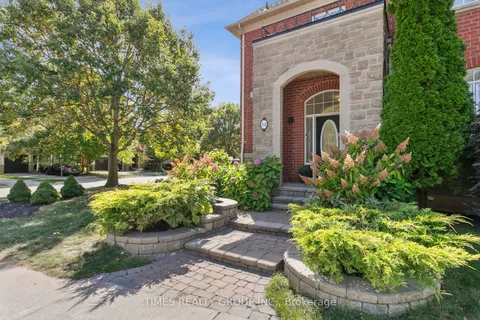 212 Creek Path Avenue, ON L6L 6T5