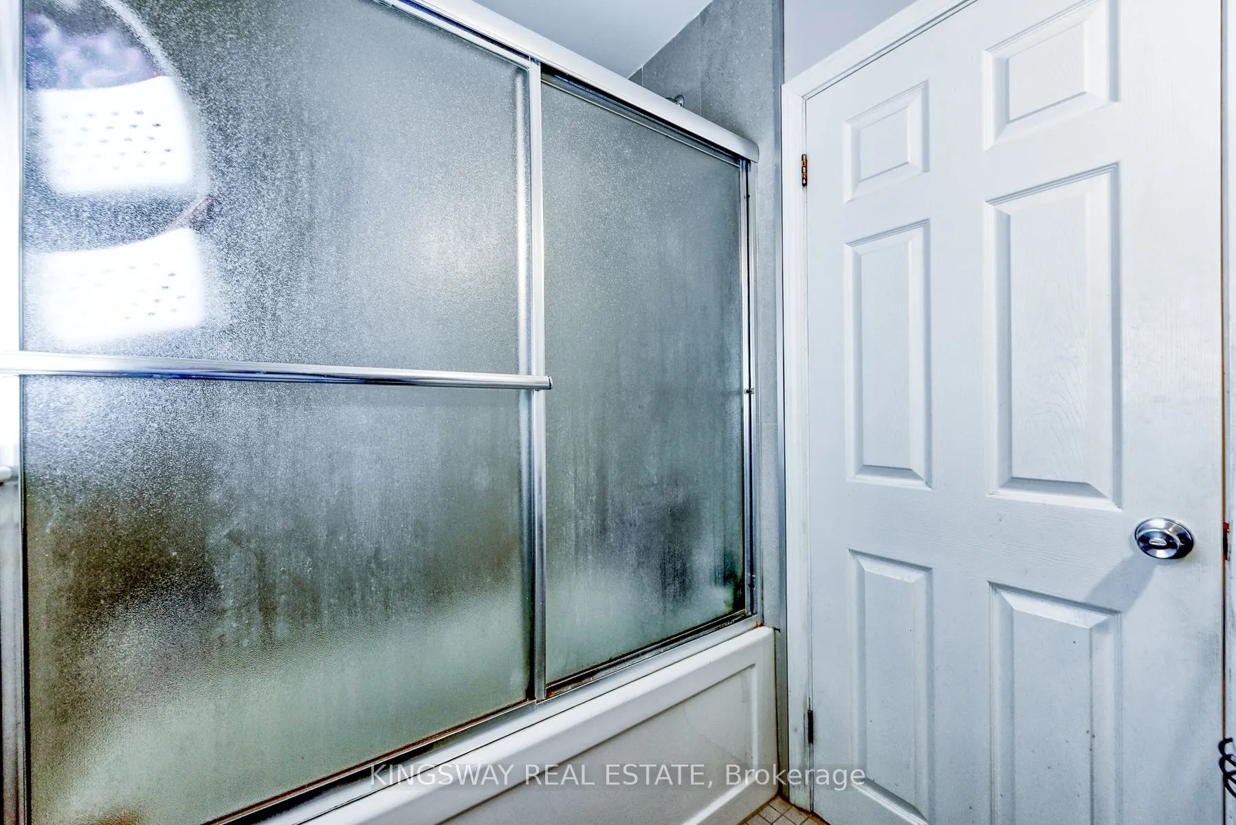 29 Evans Avenue, ON M8Z 1H4