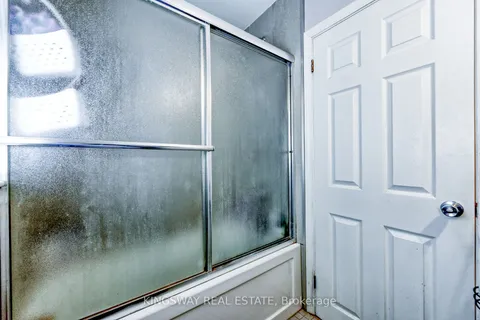 29 Evans Avenue, ON M8Z 1H4