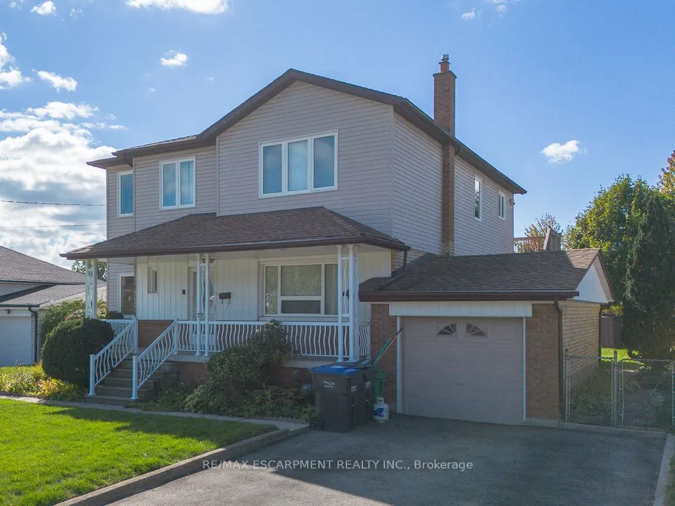 2510 Donnavale Drive, ON L5A 2N1