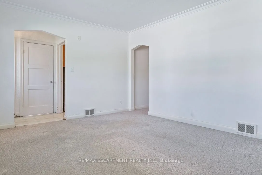 2510 Donnavale Drive, ON L5A 2N1