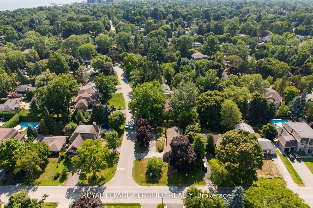 122 Selgrove Crescent, ON L6L 1L3