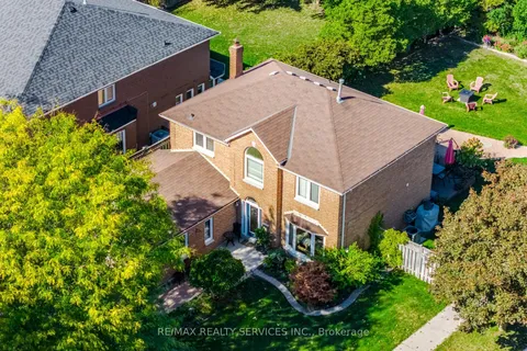 30 Starling Court, ON L6Z 3P5