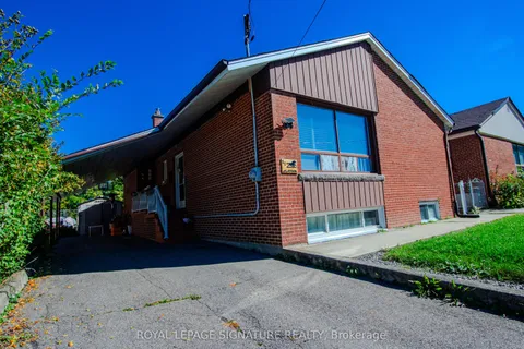 11 Blaydon Avenue, ON M3M 2C9