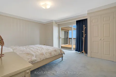 1360 LAKESHORE Road, ON L6L 1G2