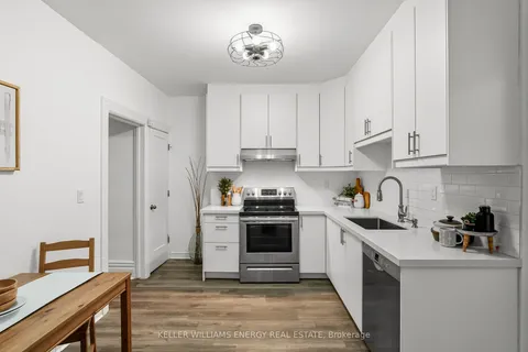 25 Spring Grove Avenue, ON M6N 3H2