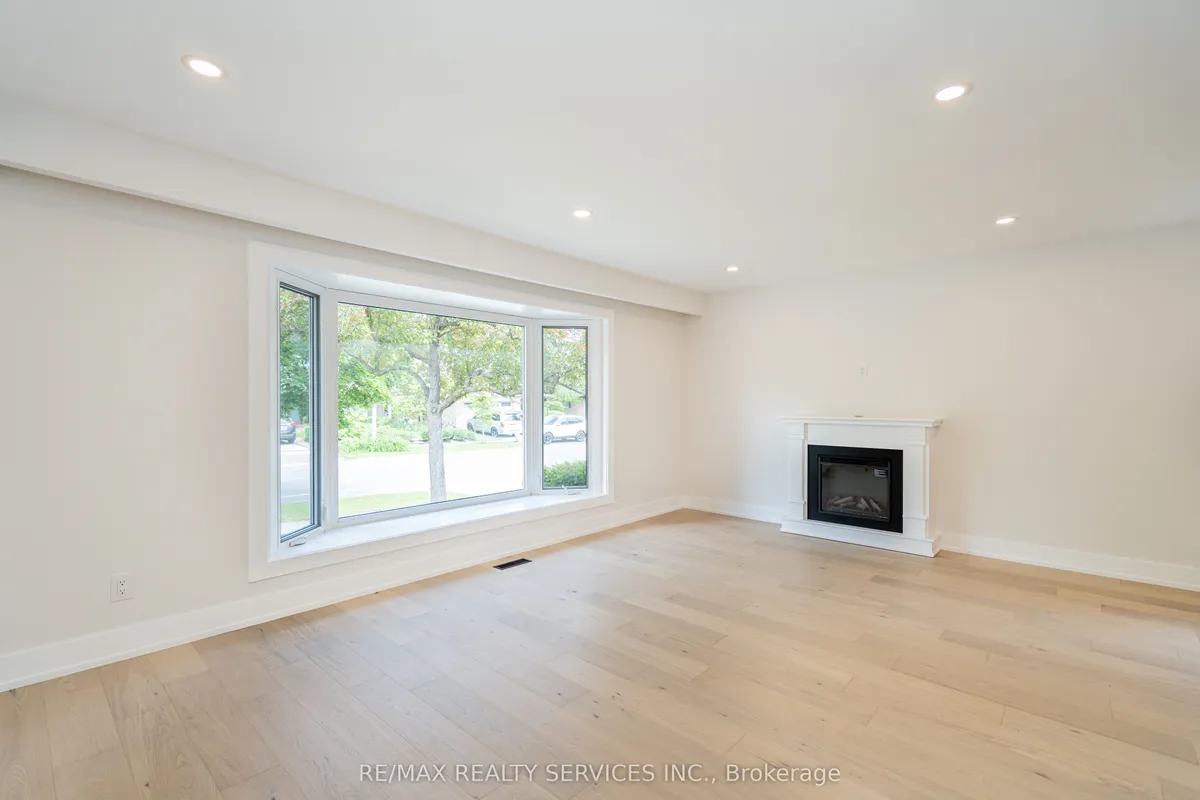 2296 Devon Road, ON L6J 5R4