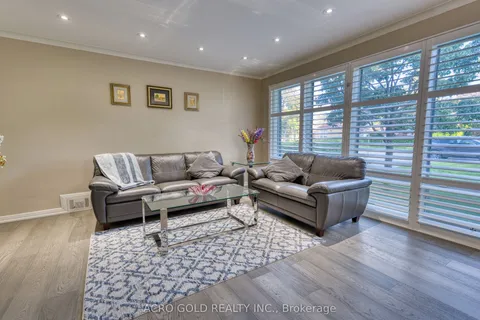 10 Kennebec Crescent, ON M9W 2R7