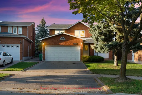 2088 Kempton Park Drive, ON L5M 2Y9