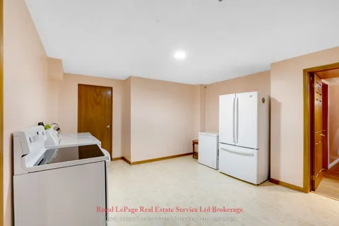 2088 Kempton Park Drive, ON L5M 2Y9