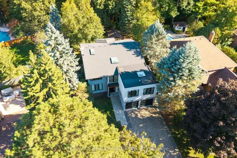 1670 Caverly Court, ON L5L 3L7