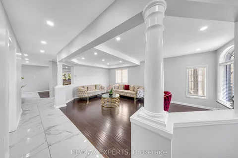 1103 Blueheron Boulevard, ON L5V 2J7