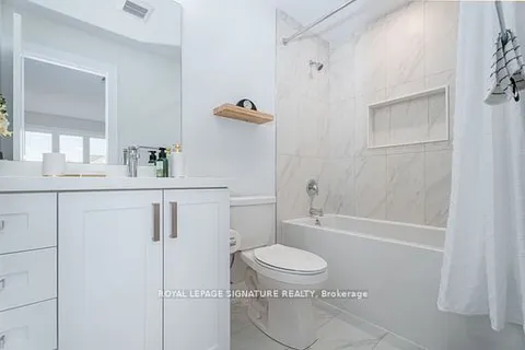 2184 Postmaster Drive, ON L6M 3X1