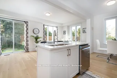 2184 Postmaster Drive, ON L6M 3X1