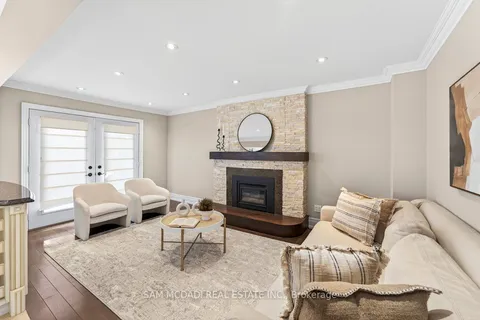 1779 Fifeshire Court, ON L5L 2T3