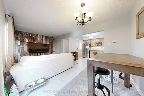 35 Letty Avenue, ON L6Y 4T3