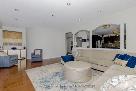 11 Vintonridge Drive, ON L6P 2T8