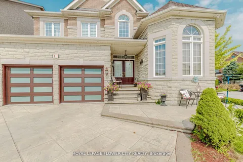 11 Vintonridge Drive, ON L6P 2T8