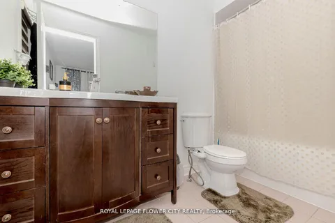 11 Vintonridge Drive, ON L6P 2T8