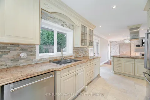 308 Third Line, ON L6L 4A4