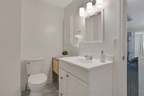 7 Frederick Street, ON L7J 2B7