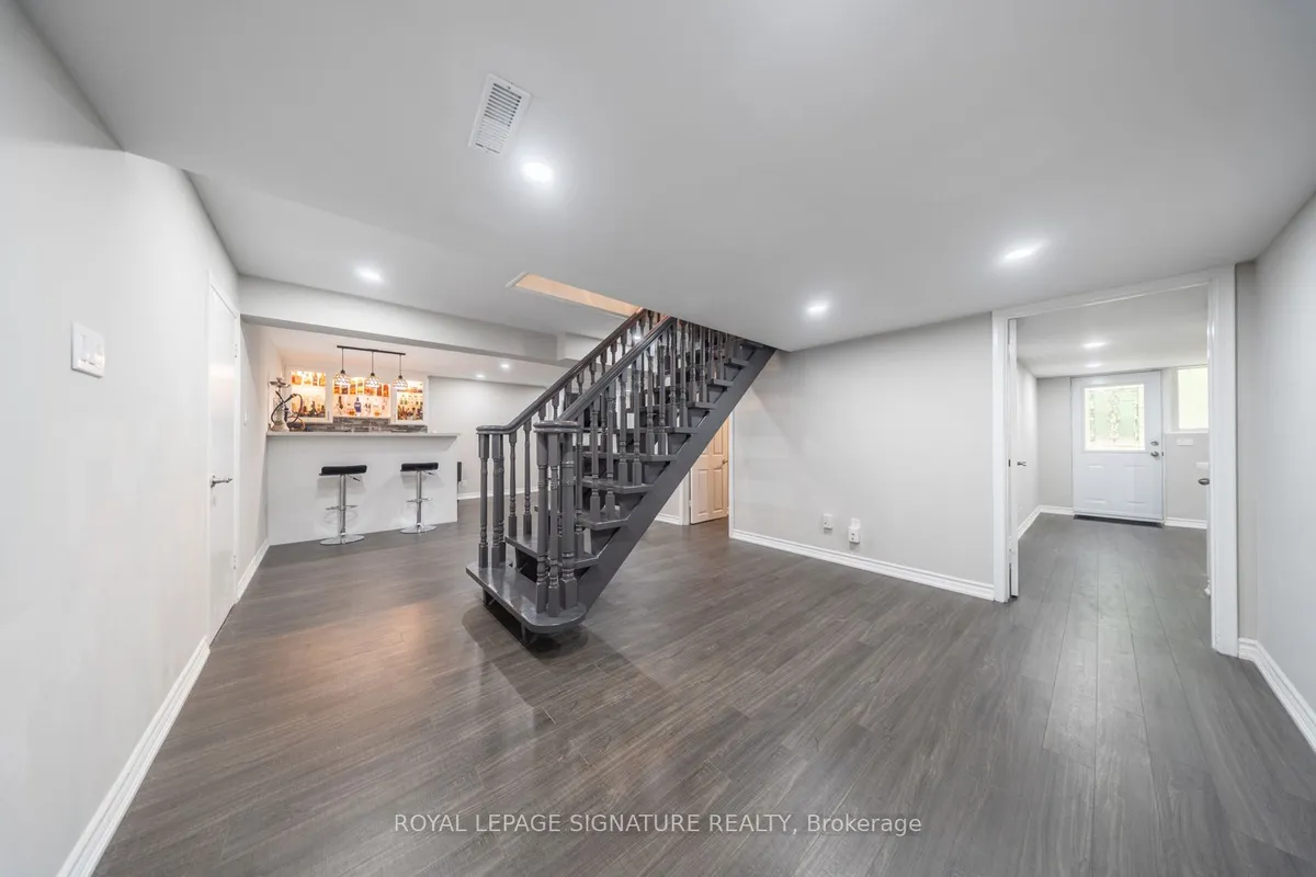 63 Collingdale Road, ON M9V 3R2