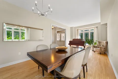 9 Black Bear Trail, ON L6Y 5L2