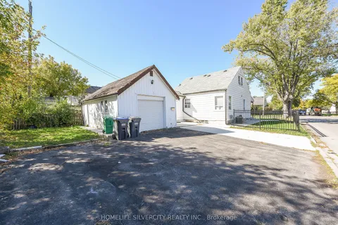 3076 Churchill Avenue, ON L4T 1R3