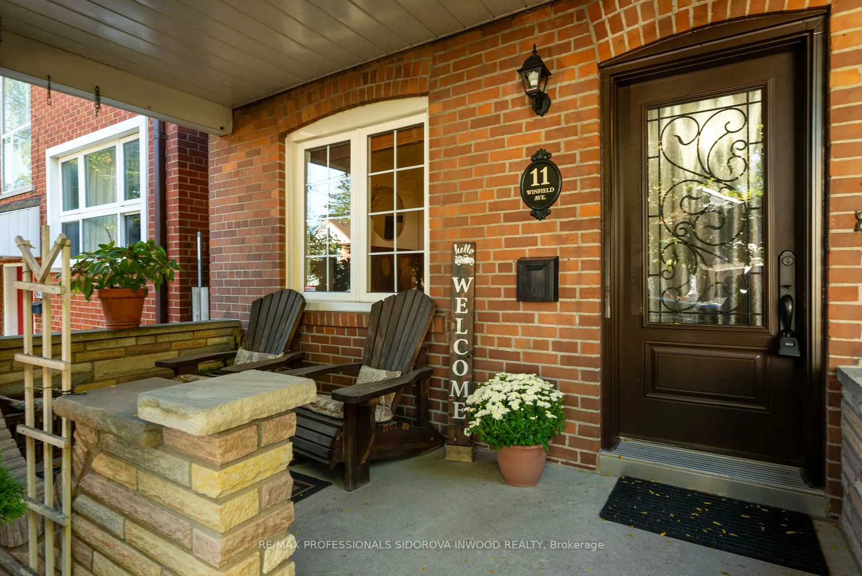 11 Winfield Avenue, ON M6S 2J7