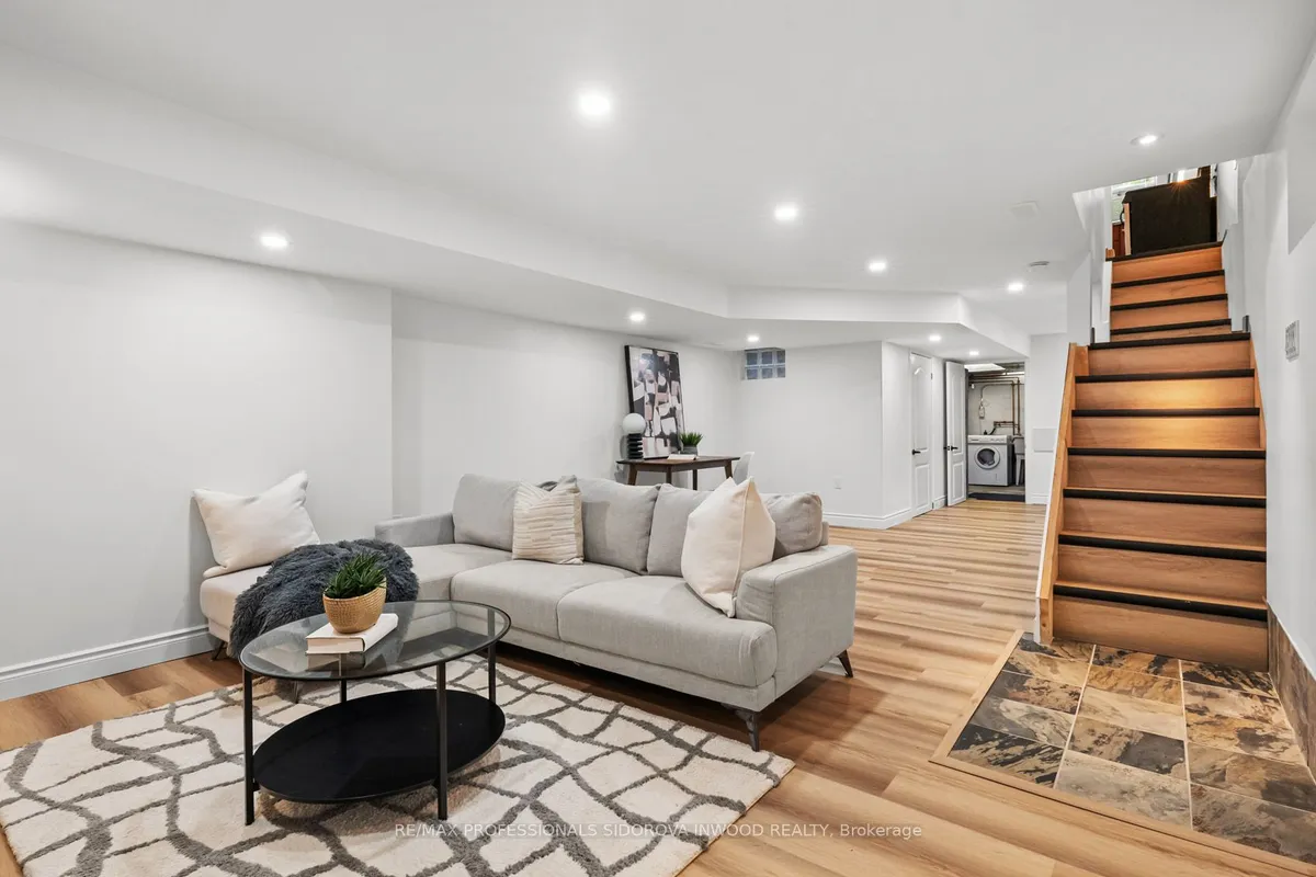 11 Winfield Avenue, ON M6S 2J7