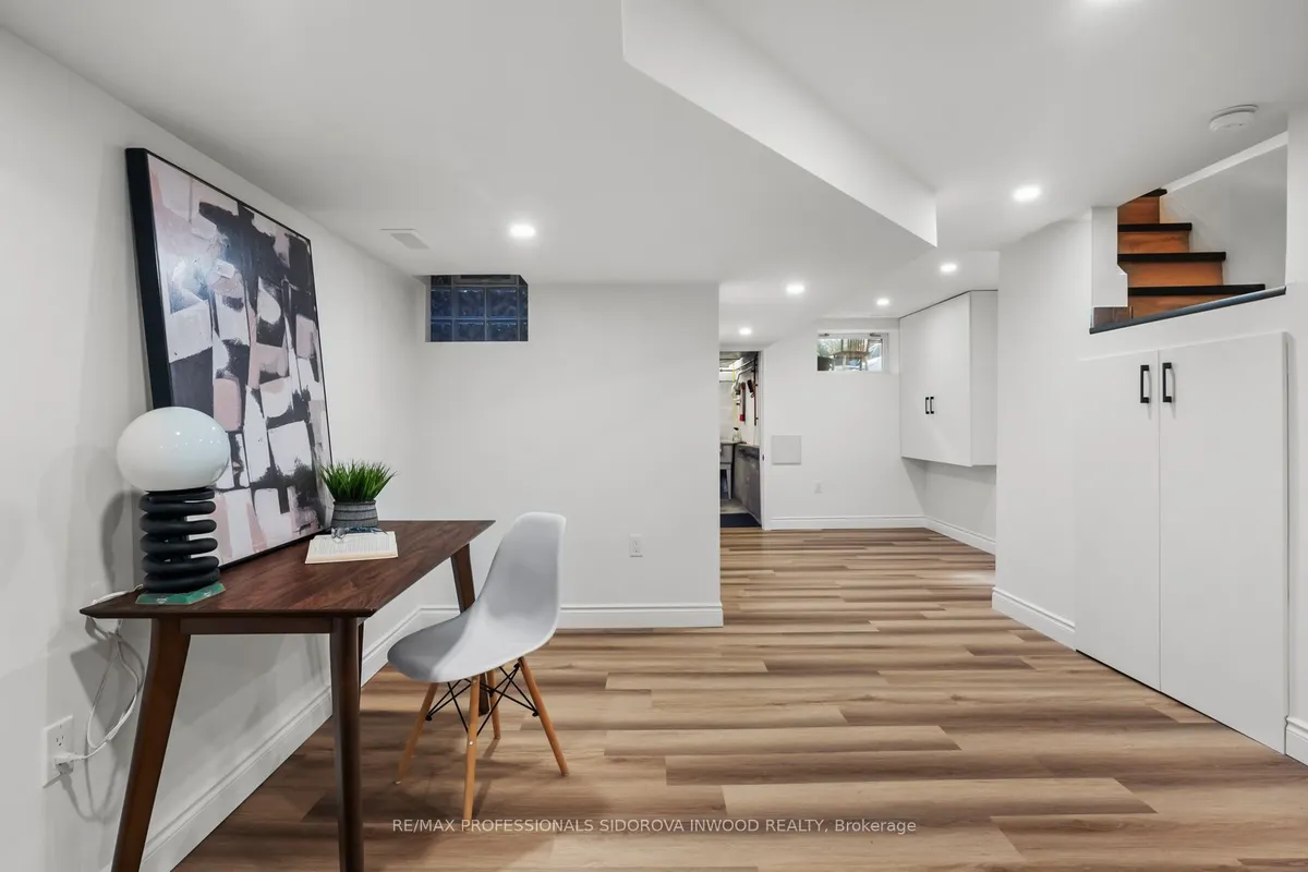 11 Winfield Avenue, ON M6S 2J7