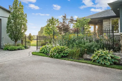 4402 Tremaine Road, ON L9T 2Y1