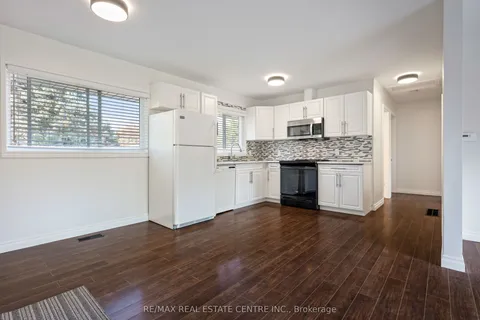 40 Centre Street, ON L9W 2X2