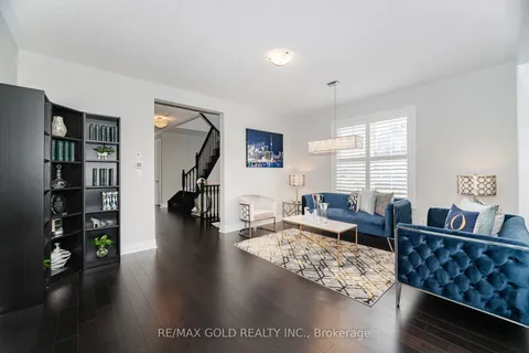 15 Henry Wilson Drive, ON L7C 4E8