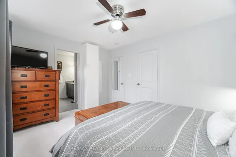 22 McDevitt Lane, ON L7C 3S2