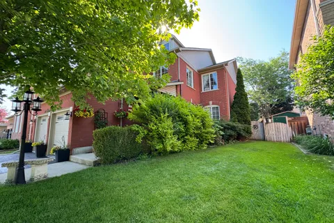 10 Berton Boulevard, ON L7G 6A5