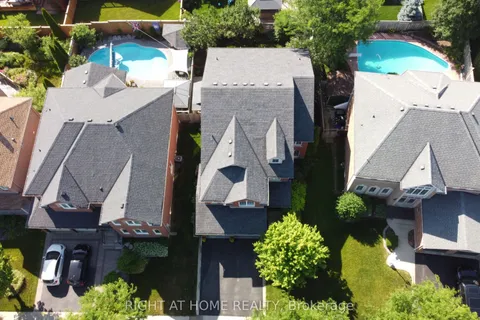 10 Berton Boulevard, ON L7G 6A5