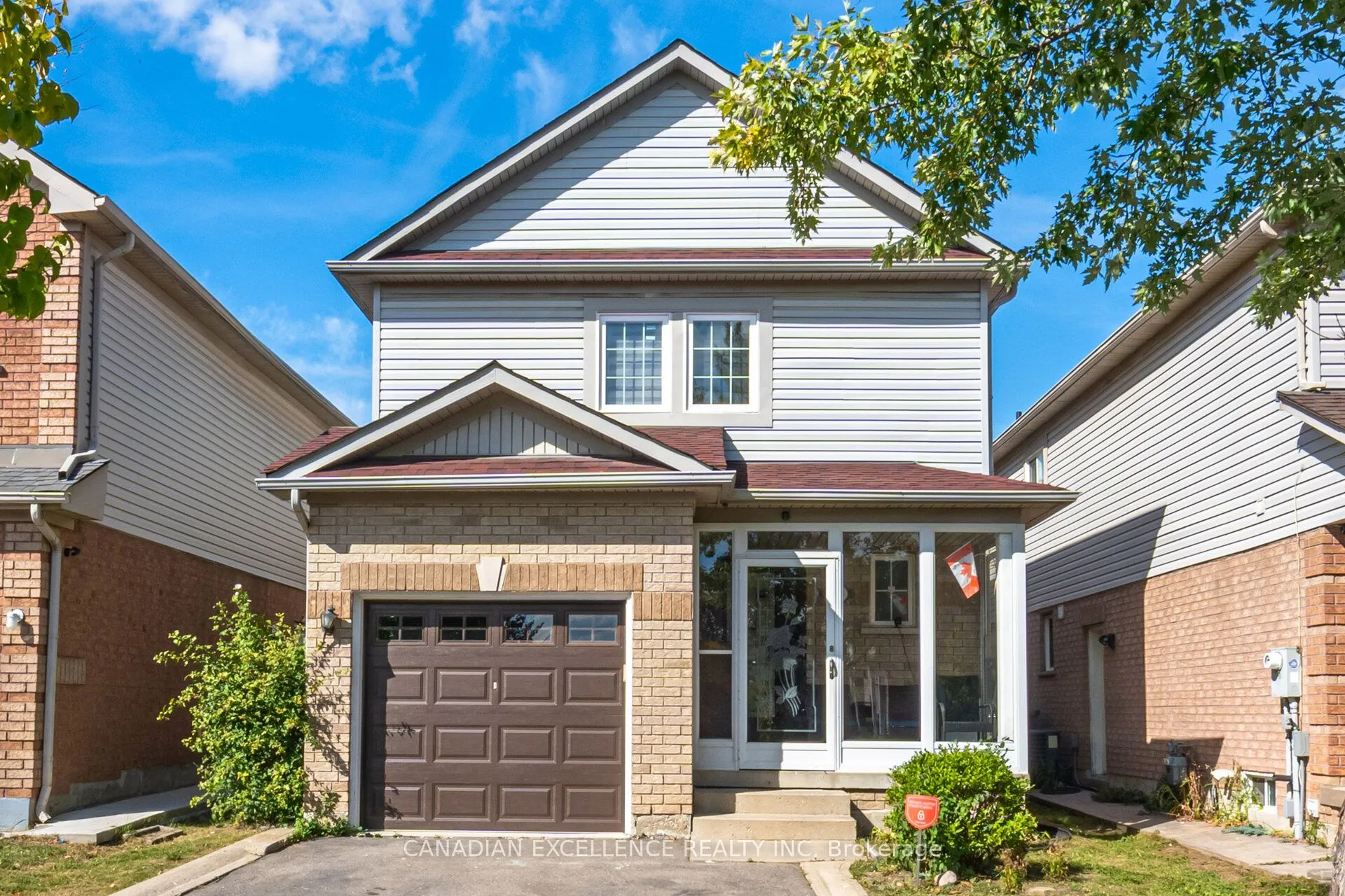 28 Oakmeadow Drive, ON L7A 2M2