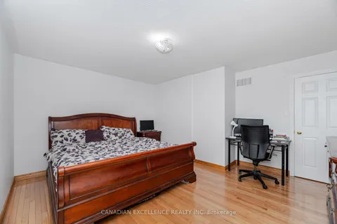 28 Oakmeadow Drive, ON L7A 2M2