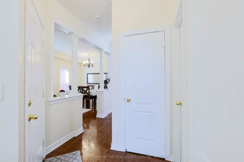 24 Mellowood Avenue, ON L6P 2P2