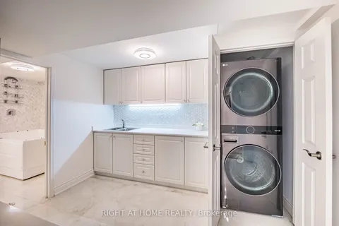 3981 Mahogany Row, ON L4W 2H7