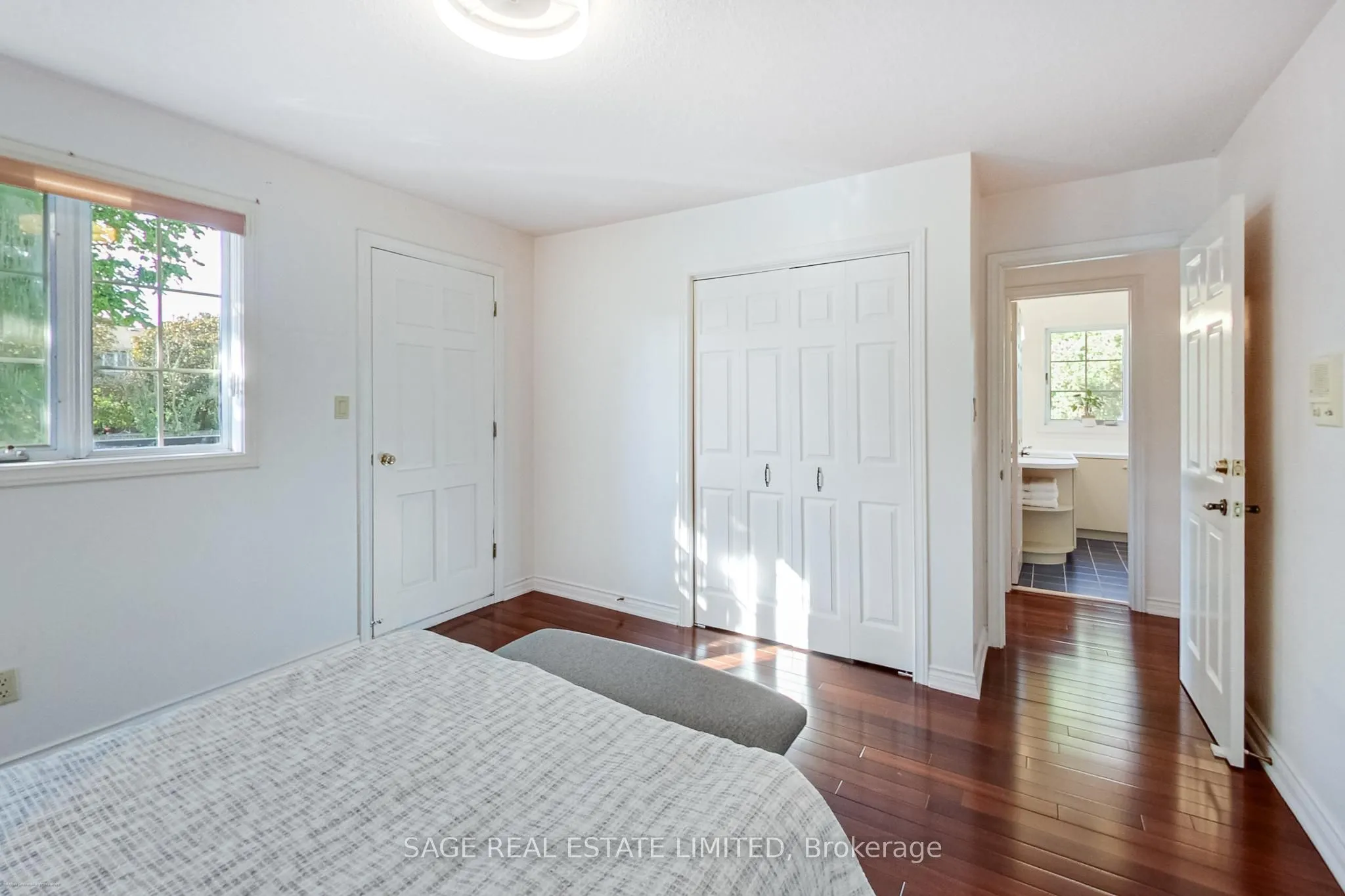 4143 Tapestry Trail, ON L4W 4E4