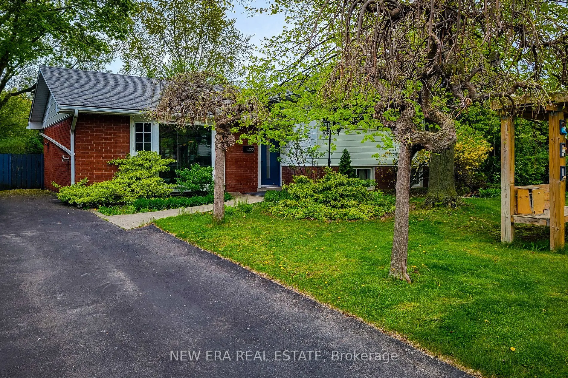5322 Windermere Drive, ON L7L 3M1
