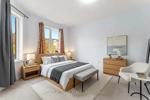 33 Atwood Avenue, ON L7G 5Z9