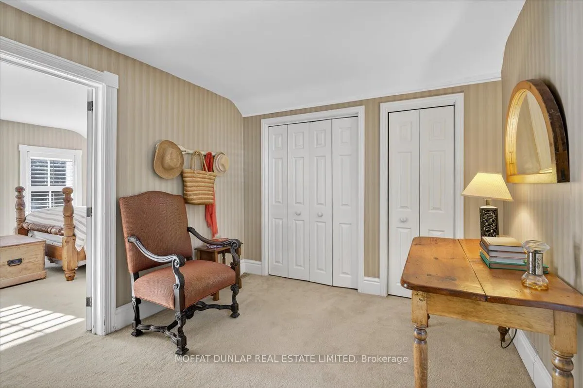 15589 McLaughlin Road, ON L7C 1M8