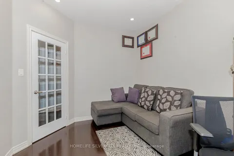 122 Squire Ellis Drive, ON L6P 4J4