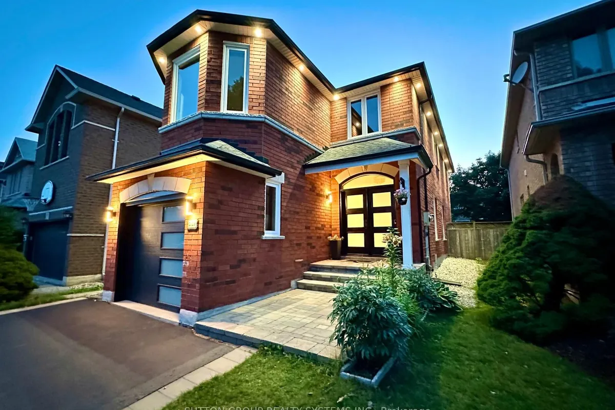 2029 Westmount Drive, ON L6M 3P9